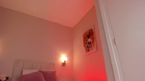 Hi I am Dani online show from 01/07/25, 11:37