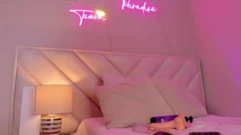 Hi I am Dani online show from 02/13/25, 09:49