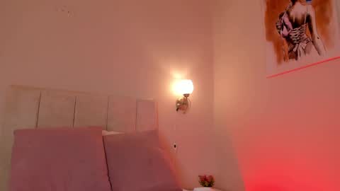 Hi I am Dani online show from 03/05/25, 06:12