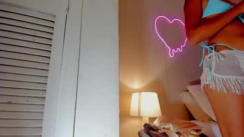 Hi I am Dani online show from 11/04/25, 11:42