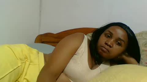 danie80704 online show from 10/13/25, 06:52