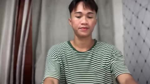 Snapshot of daniel_griffin chatting on 10/24/25, 06:04 daniel_griffin online show from 10/24/25, 06:04