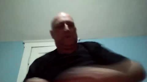 Daniel online show from 11/11/25, 06:46