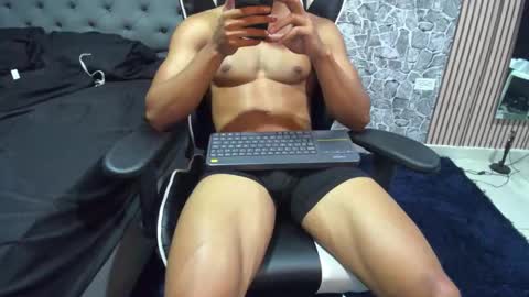 Snapshot of daniel_leconte chatting on 10/14/25, 07:42 daniel_leconte online show from 10/14/25, 07:42