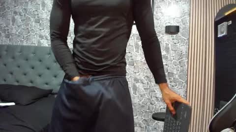 Snapshot of daniel_leconte chatting on 10/29/25, 06:04 daniel_leconte online show from 10/29/25, 06:04