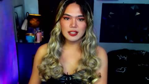 Elodie online show from 10/01/25, 05:13