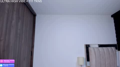 Snapshot of daniela_henaoo chatting on 09/28/25, 03:45 independent model online show from 09/28/25, 03:45