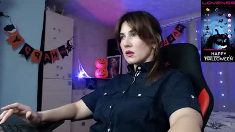 Daniela Cooper online show from 11/02/25, 04:53