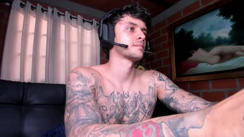 Snapshot of daniele_bunny chatting on 12/20/24, 04:57 Daniele Bunny online show from 12/20/24, 04:57