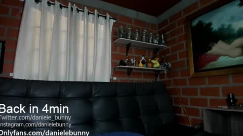 Snapshot of daniele_bunny chatting on 01/11/25, 10:29 Daniele Bunny online show from 01/11/25, 10:29