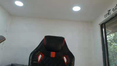 Snapshot of danielitopapii chatting on 10/24/25, 01:18 danielitopapii online show from 10/24/25, 01:18