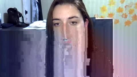Snapshot of daniella_brunnette_ chatting on 10/18/25, 10:10 Daniella online show from 10/18/25, 10:10