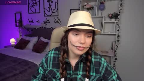 Daniella online show from 10/22/25, 12:05