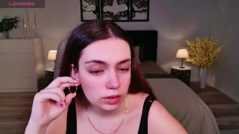 Daniella online show from 11/18/25, 10:41