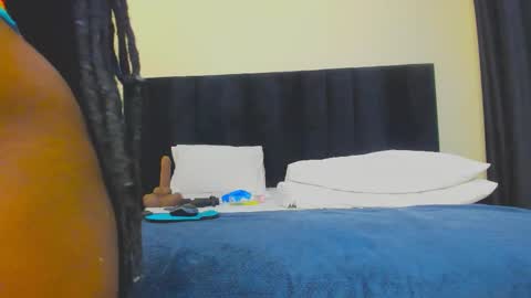 danielle_rock online show from 10/14/25, 10:43