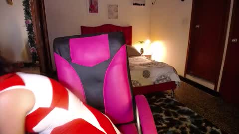 Angie online show from 09/14/25, 04:39