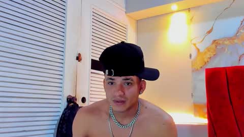 Dani online show from 10/16/25, 04:24