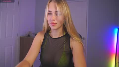 Hi my name is Anna. Please say hello I like to chat with you. If u have request use Tip option .Thank you online show from 03/04/25, 01:34