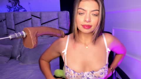 Snapshot of daniphoenixx chatting on 02/03/25, 07:31 Dani Phonenix online show from 02/03/25, 07:31