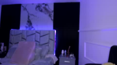Snapshot of daniphoenixx chatting on 02/22/25, 08:09 Dani Phonenix online show from 02/22/25, 08:09