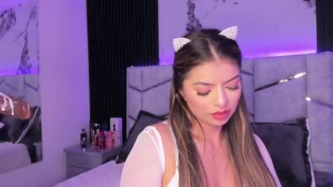 Snapshot of daniphoenixx chatting on 03/06/25, 10:47 Dani Phonenix online show from 03/06/25, 10:47