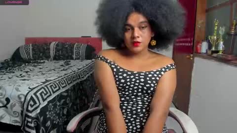 Snapshot of danisweet_ chatting on 02/11/25, 06:30 dani online show from 02/11/25, 06:30