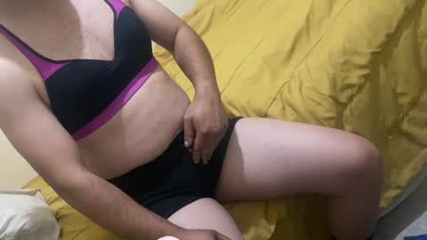 Snapshot of dankshepp chatting on 02/26/25, 09:32 dandeb online show from 02/26/25, 09:32