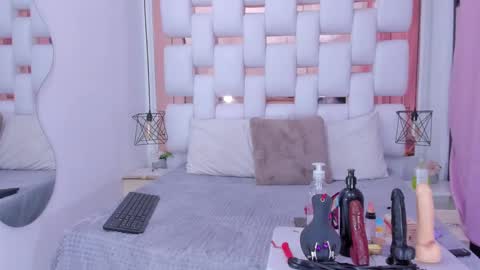 Snapshot of danna_flame chatting on 11/04/25, 01:21 Danna Flame online show from 11/04/25, 01:21