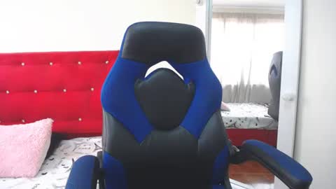 danna martinez33 online show from 10/08/25, 05:10