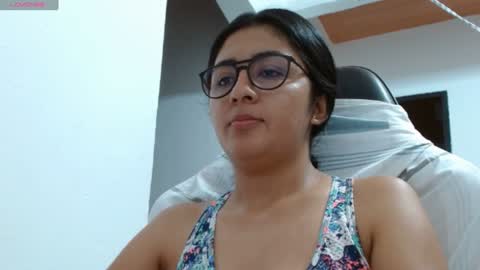 Snapshot of danna_peterson chatting on 01/22/25, 10:05 Danna online show from 01/22/25, 10:05