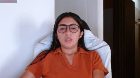 Snapshot of danna_peterson chatting on 01/29/25, 07:43 Danna online show from 01/29/25, 07:43