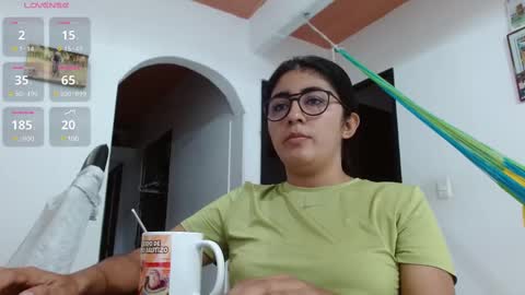 Snapshot of danna_peterson chatting on 03/05/25, 08:32 Danna online show from 03/05/25, 08:32