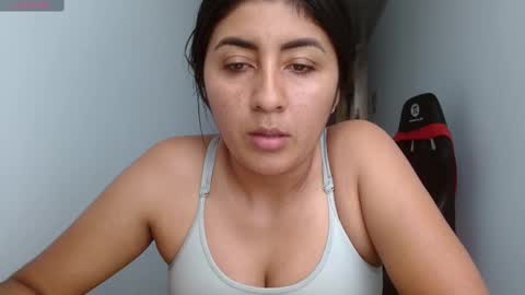 Snapshot of danna_peterson chatting on 09/29/25, 07:51 Danna online show from 09/29/25, 07:51