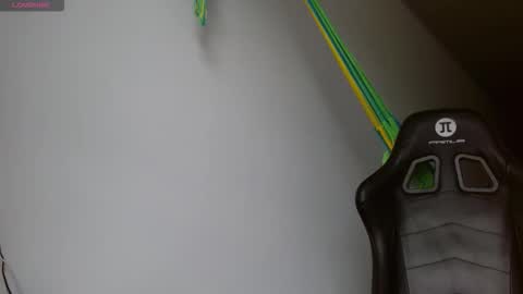 Snapshot of danna_peterson chatting on 10/22/25, 08:52 Danna online show from 10/22/25, 08:52