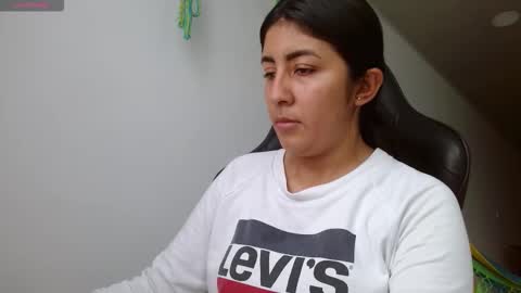 Snapshot of danna_peterson chatting on 10/28/25, 06:10 Danna online show from 10/28/25, 06:10