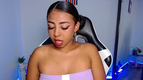 Danna online show from 12/19/24, 09:29