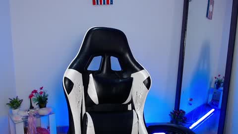 Danna online show from 01/18/25, 07:07