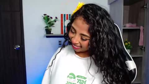 Danna online show from 10/21/25, 02:01