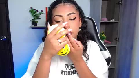 Danna online show from 11/20/25, 10:48