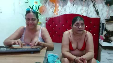 dannalanegra2 online show from 10/25/25, 06:02