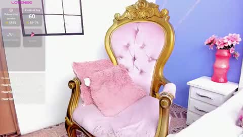 Danna online show from 10/17/25, 04:20