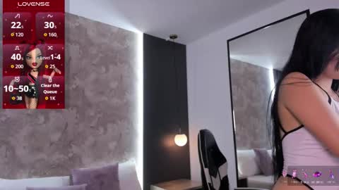 D A N N A online show from 10/31/25, 03:35