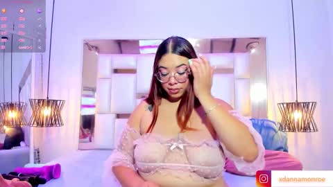 Danna Monroe  online show from 09/23/25, 02:25