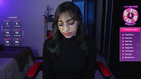 Snapshot of dannielle_ chatting on 10/09/25, 08:18 online show from 10/09/25, 08:18