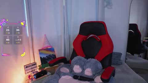 Snapshot of dannielle_ chatting on 11/12/25, 08:30 online show from 11/12/25, 08:30