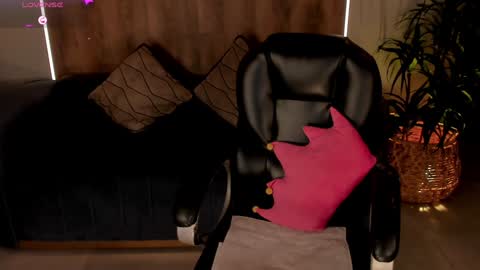  Dannie  online show from 02/01/25, 04:03