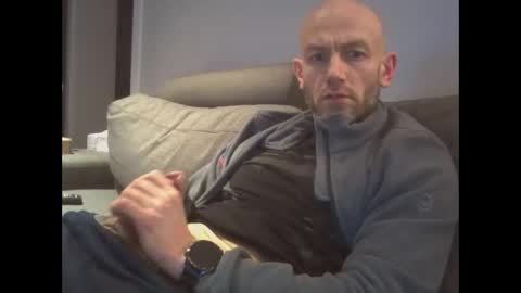 Snapshot of danny81boy chatting on 02/18/25, 04:48 danny81boy online show from 02/18/25, 04:48