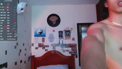 Snapshot of danny__phantom chatting on 10/20/25, 06:41 phantom555 online show from 10/20/25, 06:41