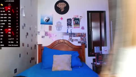 Snapshot of danny__phantom chatting on 11/18/25, 06:34 phantom555 online show from 11/18/25, 06:34