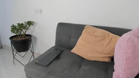 Snapshot of danny_and_lara chatting on 11/11/25, 06:08 danny_and_lara online show from 11/11/25, 06:08